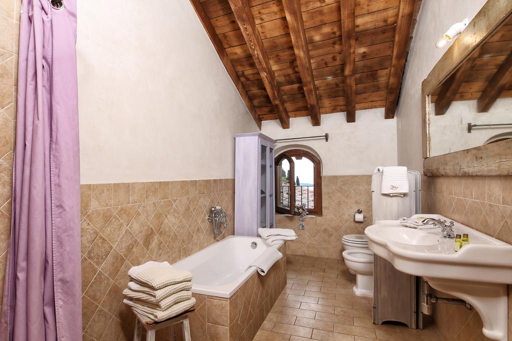 Premignaga Natural Home Gardone Riviera Exterior photo